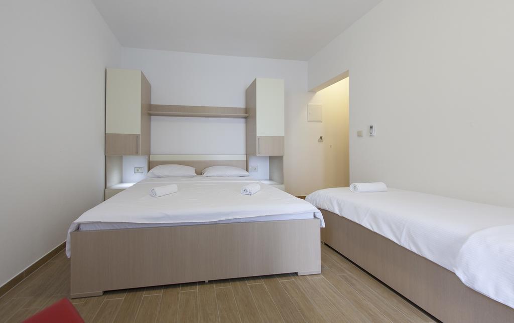 Guesthouse Villa Klara Baska Voda Ngoại thất bức ảnh